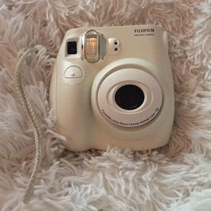 RESERVED * Fujifilm instax 7S Polaroid camera